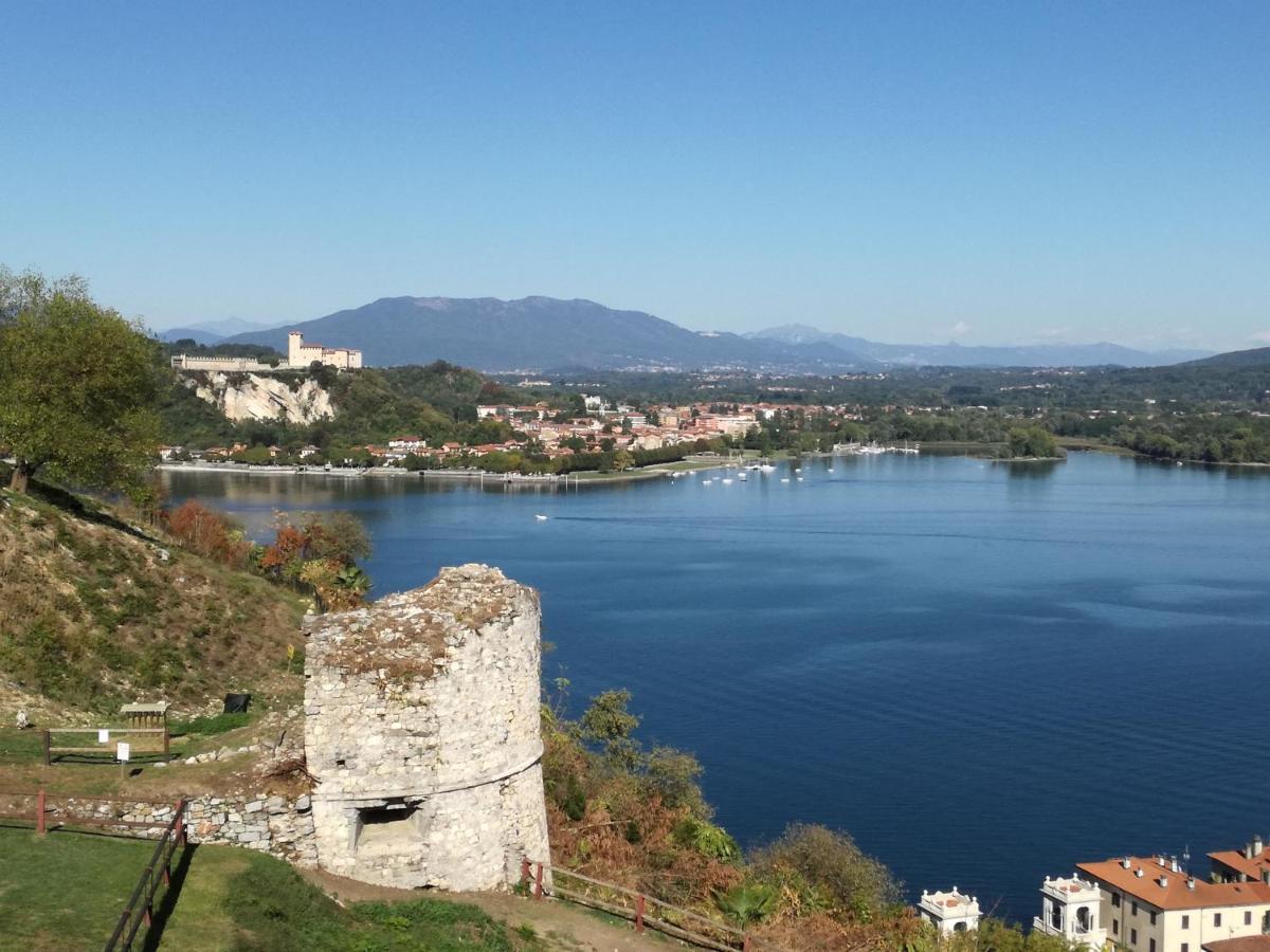 Suite 51 Appartamento Con Terrazzo A 50 Mt Dal Lago - Private Parking (Adults Only) Arona Exterior photo