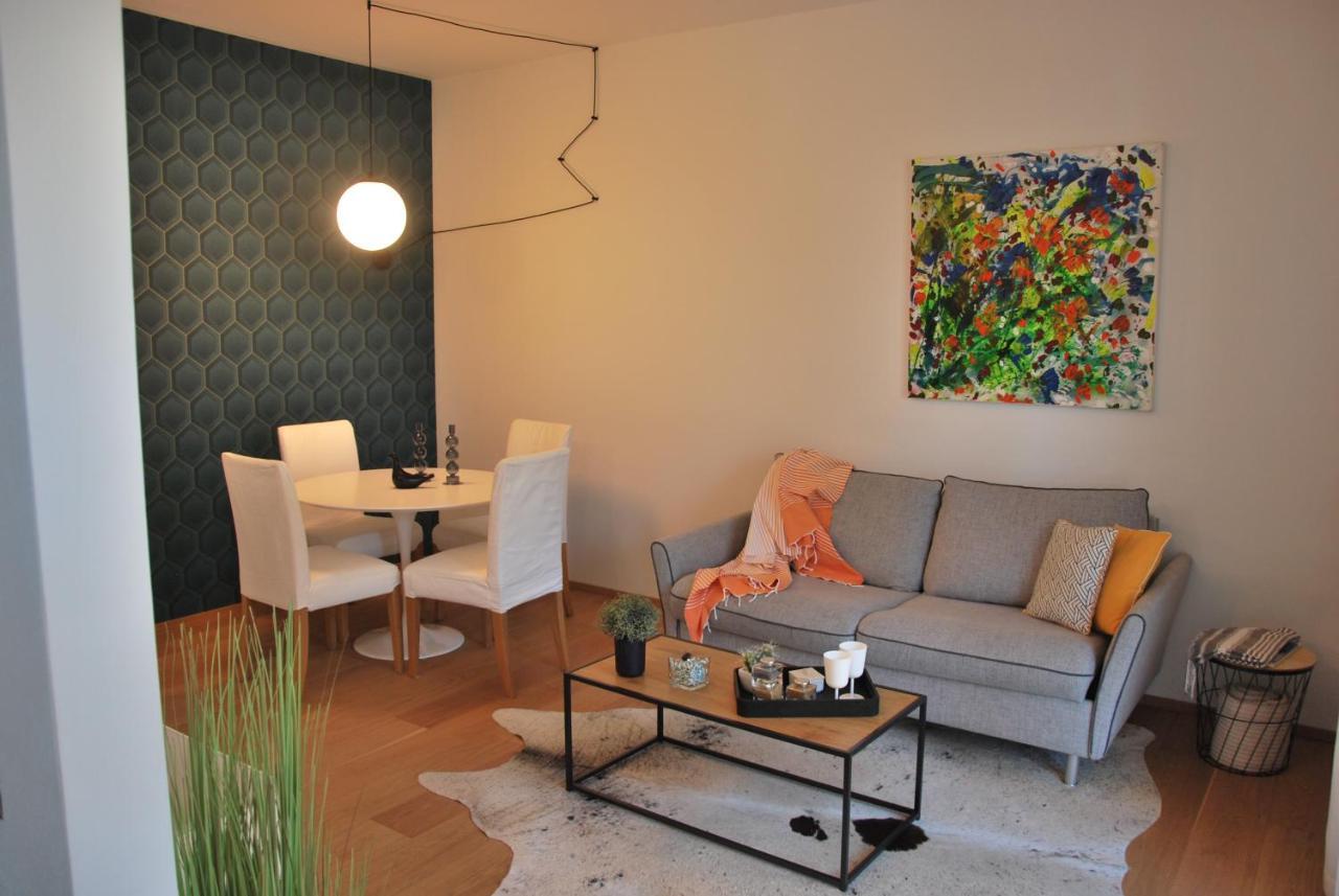 Suite 51 Appartamento Con Terrazzo A 50 Mt Dal Lago - Private Parking (Adults Only) Arona Exterior photo