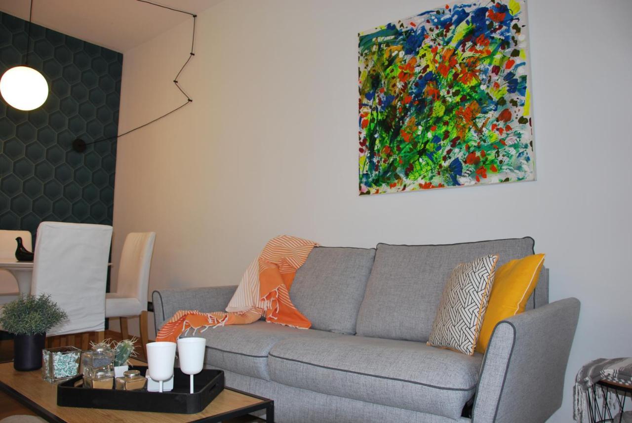 Suite 51 Appartamento Con Terrazzo A 50 Mt Dal Lago - Private Parking (Adults Only) Arona Exterior photo