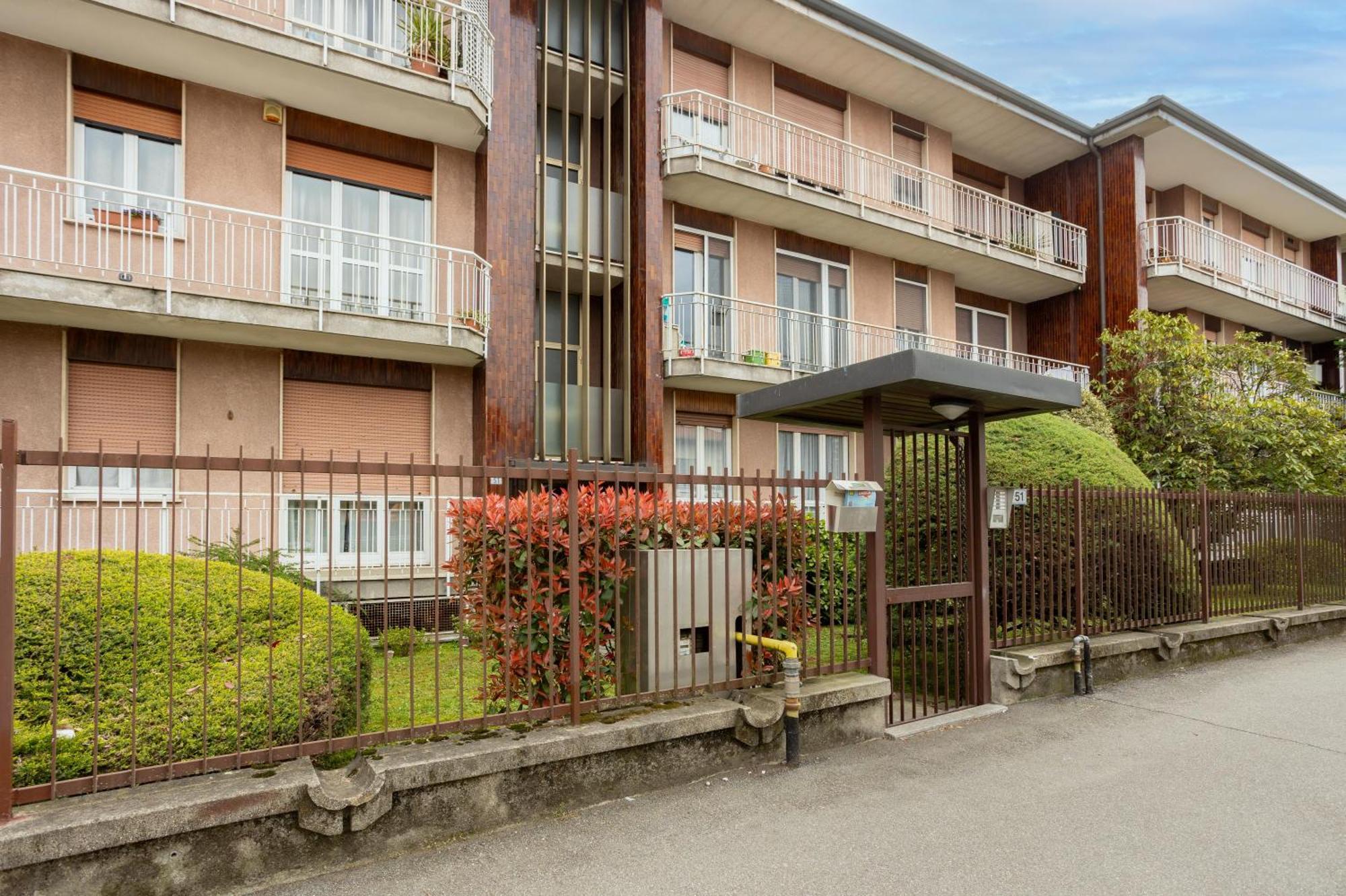 Suite 51 Appartamento Con Terrazzo A 50 Mt Dal Lago - Private Parking (Adults Only) Arona Exterior photo
